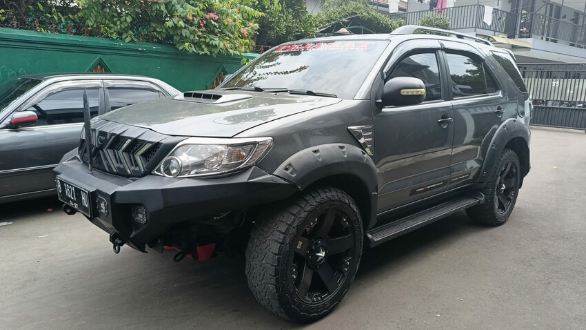 Toyota Fortuner 2006 Bensin