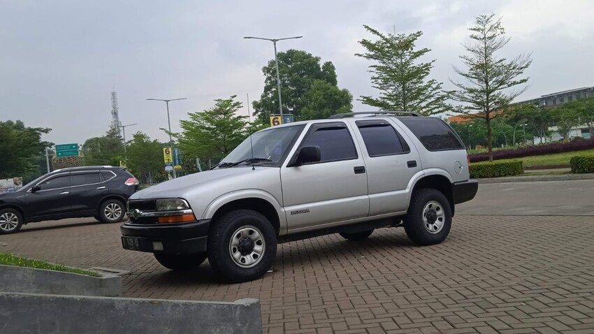 Chevrolet Blazer 2000 Bensin