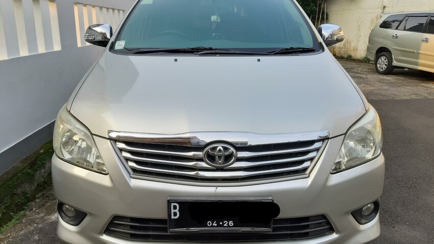 Toyota Kijang Innova G 2012 Bensin AT