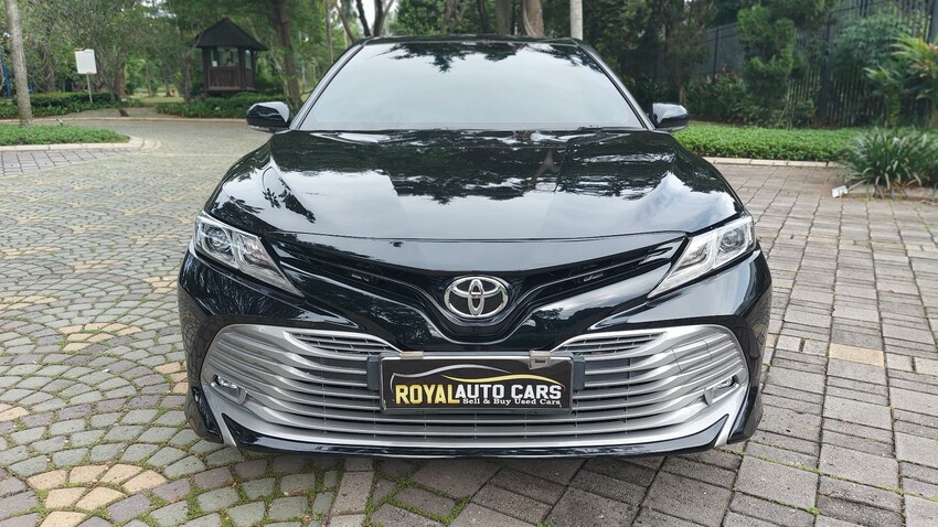 TERMURAH!! TDP 10JT!! Toyota Camry V 2021