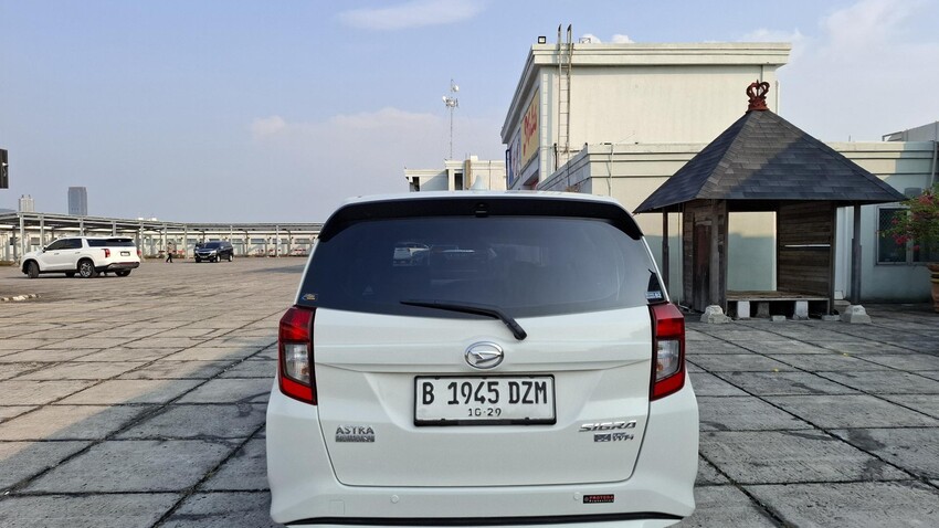 Daihatsu Sigra 2024 Bensin