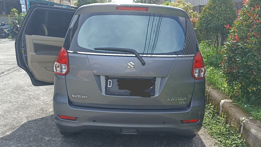 Suzuki Ertiga 2012 Bensin