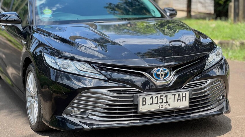 MOBIL GANTENG Toyota Camry 2019