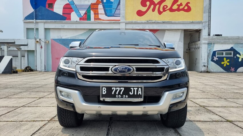 KM 36rb Ford Everest Titanium 2.2d At 2015 Diesel