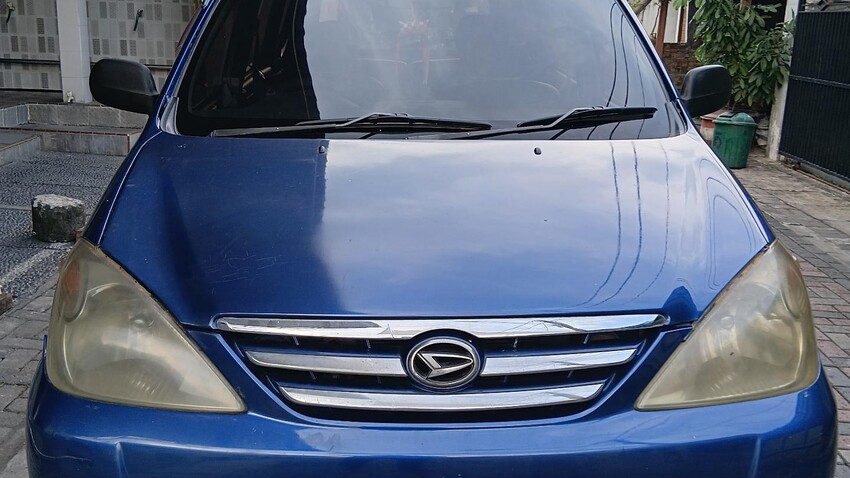 Daihatsu Xenia 2004 Bensin