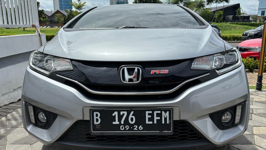 Honda Jazz RS 1.5L A/T 2016