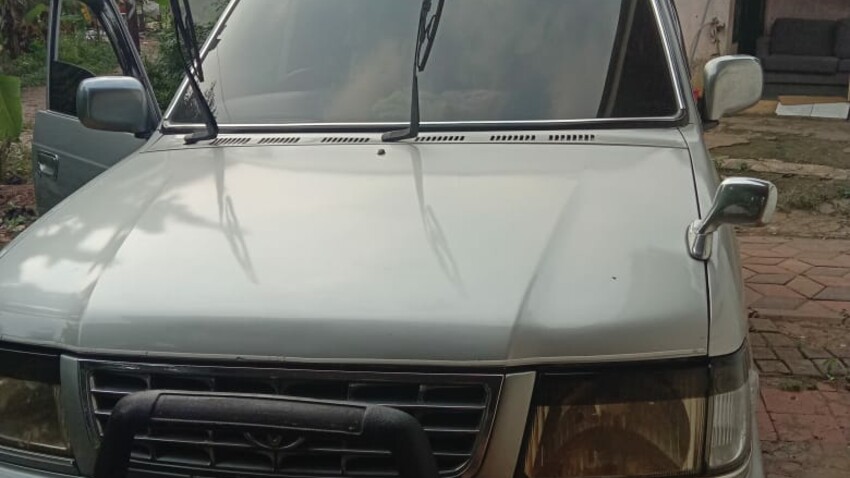 Toyota Kijang 2001 Bensin