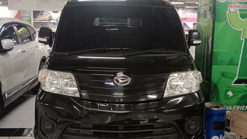 Daihatsu Luxio 2017 Bensin