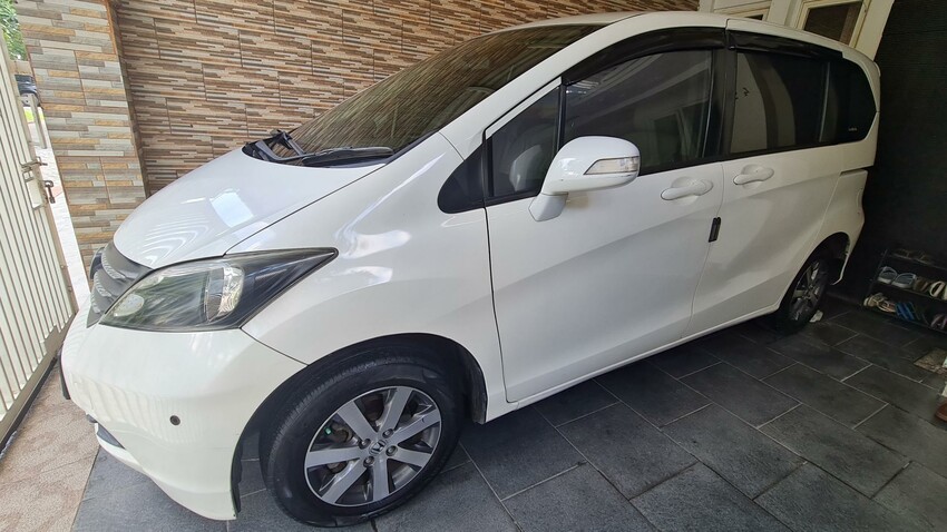 Honda Freed 2011 Bensin