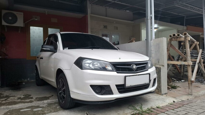 Proton Saga 2013 Bensin