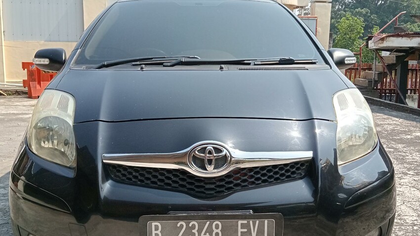 Toyota Yaris 2010 Bensin