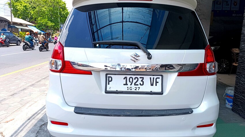 DP 15 jt Suzuki Ertiga GL automatic 2017 Bensin