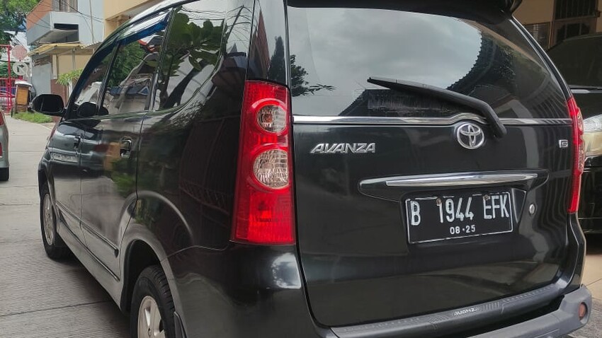 Toyota Avanza 2010 Bensin