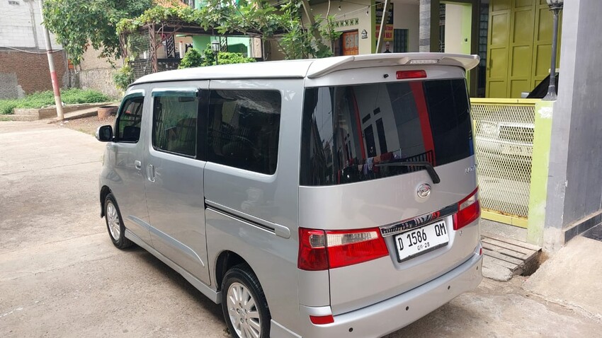 Mobil Mulus sekali Bagus, Terawat.Daihatsu Luxio X 2013 (Cileunyi)