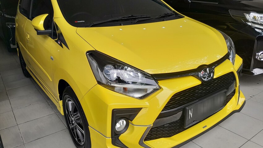 Toyota Agya GR 2022 Kuning Automatic