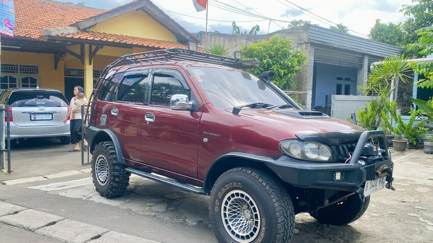 Jual BU Daihatsu Taruna 2003 Ganteng NEGO