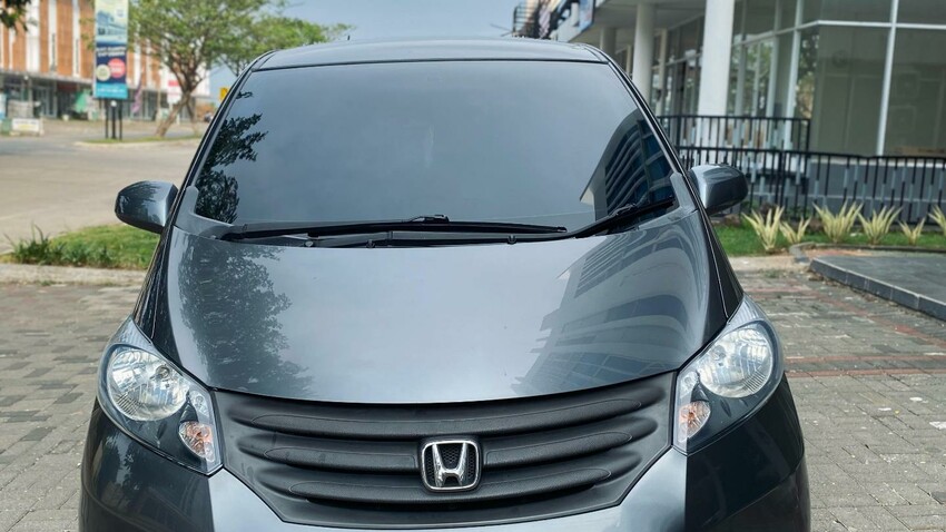 Honda Freed 2011 Bensin