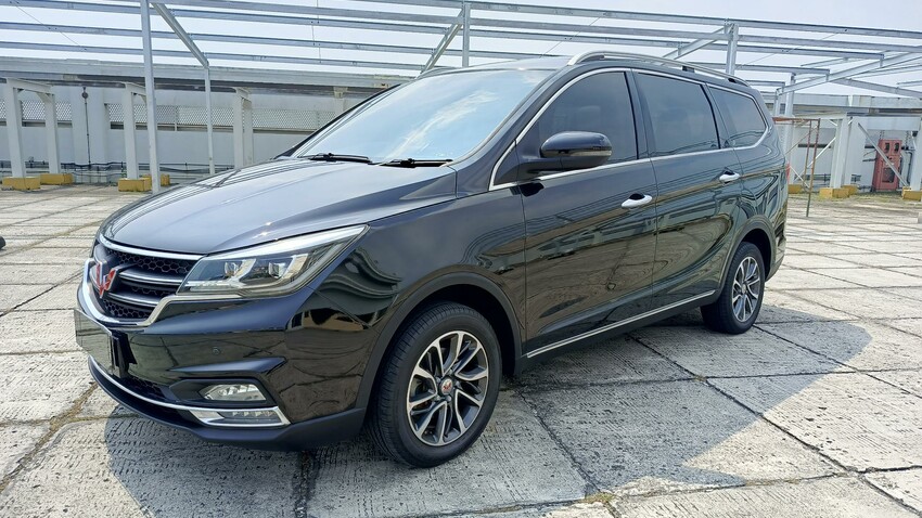 Wuling Cortez L LUX PLUS 1.8 AMT THN 2018