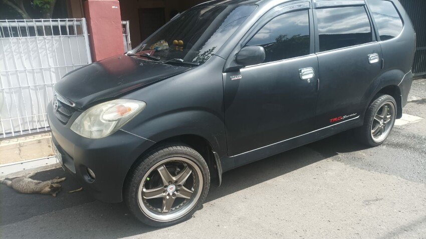 Toyota Avanza 2005 Bensin