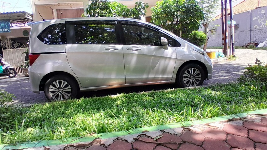 Honda Freed 2013 Bensin