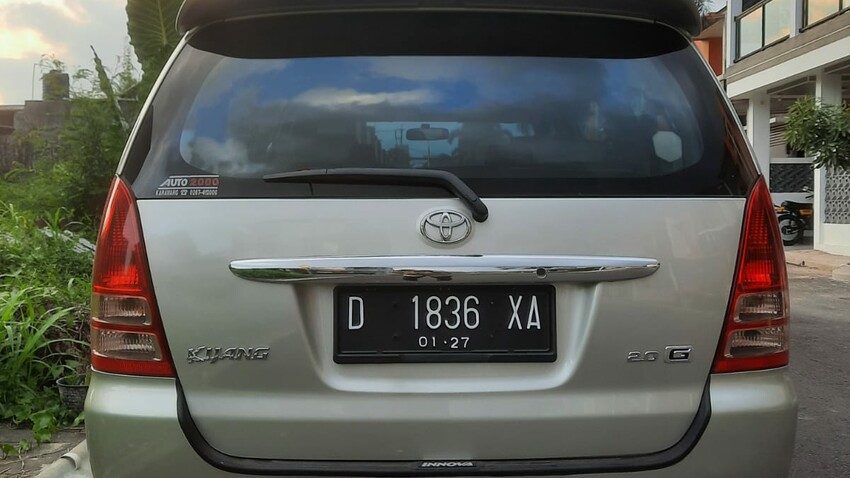 Toyota Kijang Innova 2007 Bensin