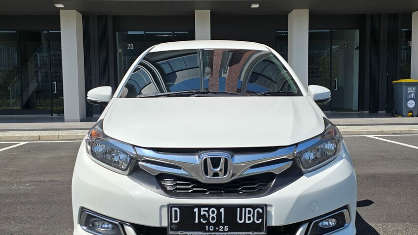 (km 20 ribu)Honda Mobilio upgrade ke RS 2020 Bensin, Putih mulus