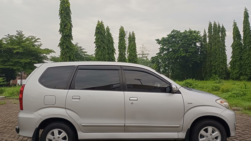 Toyota Avanza 2010 Bensin