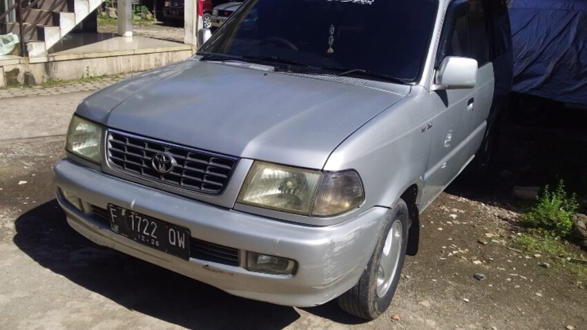 Toyota Kijang 2000 Bensin