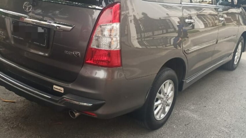 Toyota Kijang Innova 2012 Bensin