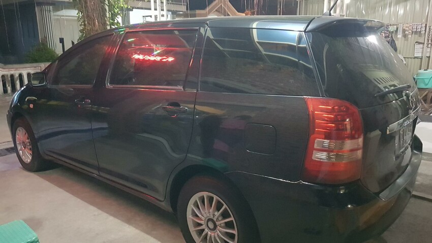 Toyota Wish 2003 Bensin