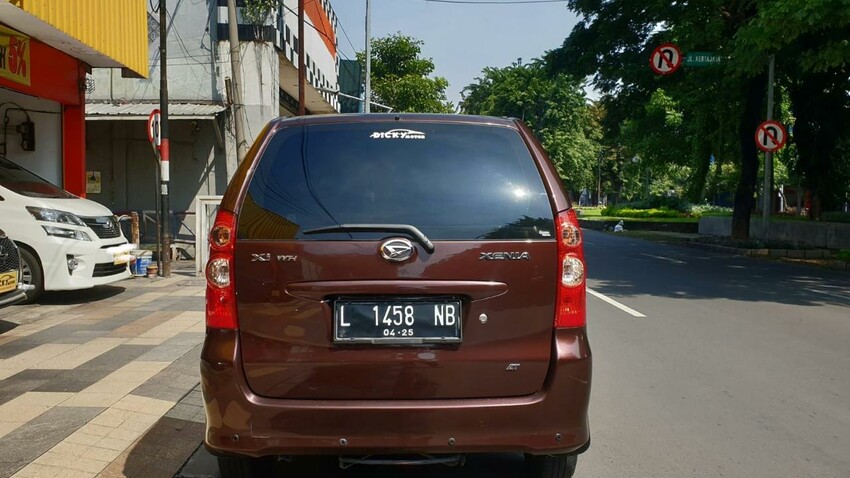 Daihatsu Xenia 1.3 Xi Matic 2010 Merah Tgn 1 KM Rendah