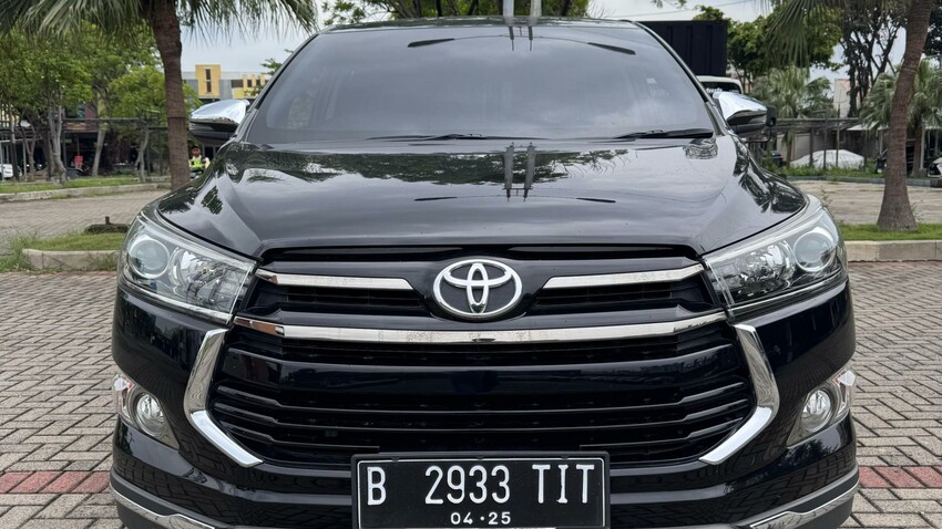 Toyota Innova venturer 2.0 at 2020