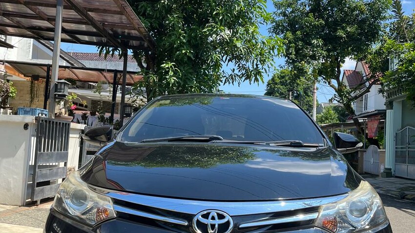 Toyota Vios type G 2015 Bensin Hitam