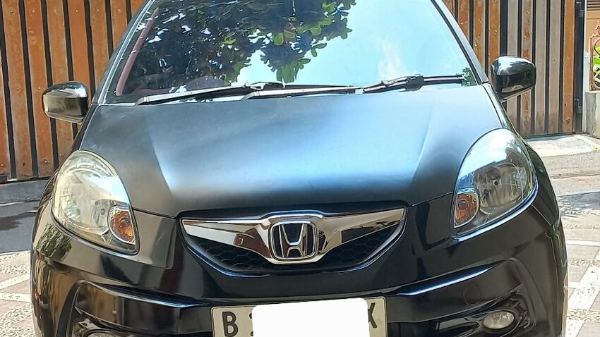 Honda Brio 2014 1.2 E AT Bensin Hitam