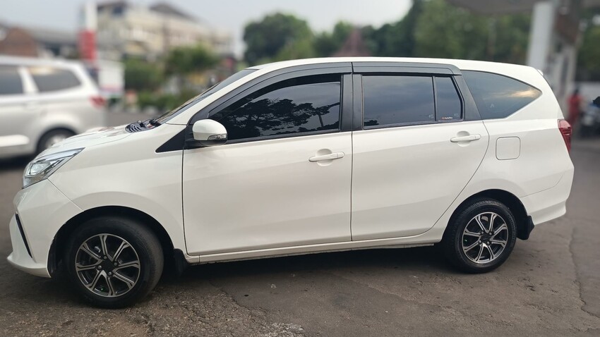 Daihatsu New Sigra 1.2R MT facelift