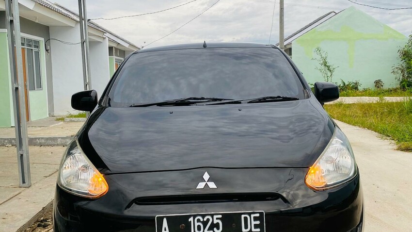 Mitsubishi Mirage 2012 Bensin