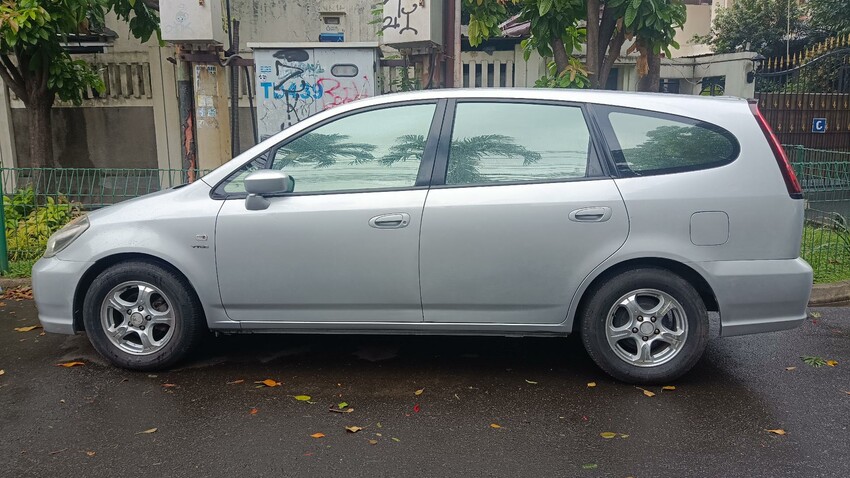 Honda Stream 2005 Bensin