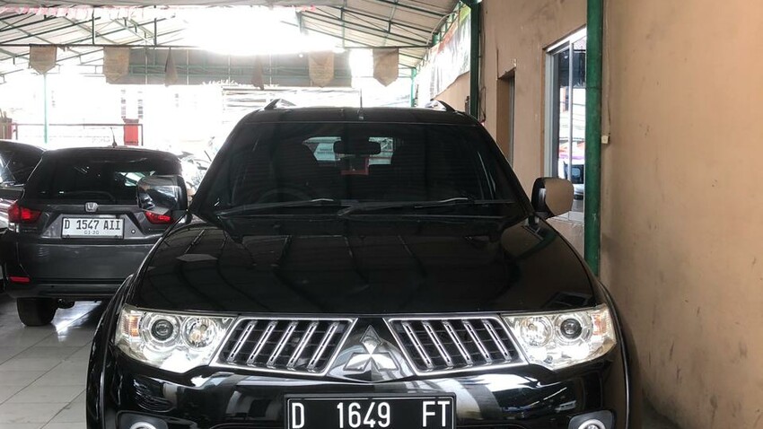 dp24jt Mitsubishi Pajero Sport Exceed DIESEL 2011 AT 2012 4x4 dakar