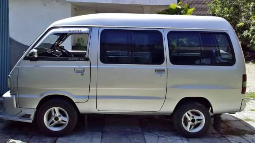 Suzuki Carry 2001 Bensin