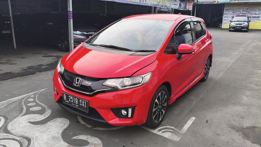 Honda Jazz RS 1.5 GK5 matic 2016 (DP 3 JT)