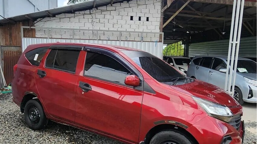 Tdp 5 Jutaan Daihatsu New Sigra MMt Jok 3Baris