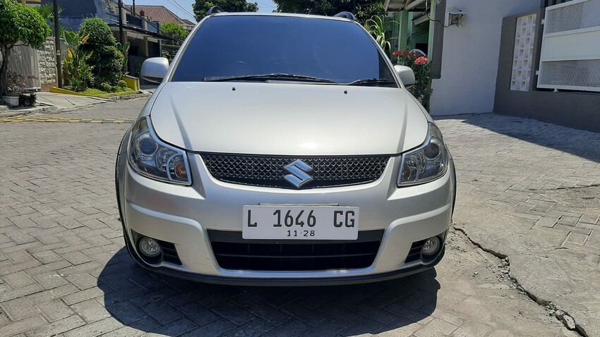 Suzuki SX4 2011 Bensin