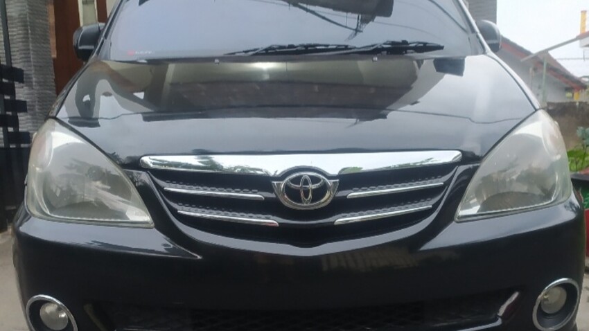 Toyota Avanza 2010 Bensin