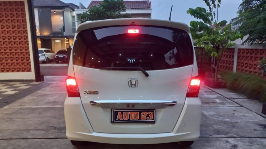 Honda Freed 2013 Bensin