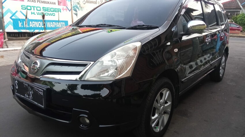 Nissan Grand livina 2012 Bensin