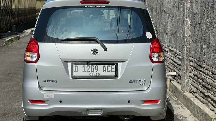 Ertiga GL KM 66rb 2014 slvr Original