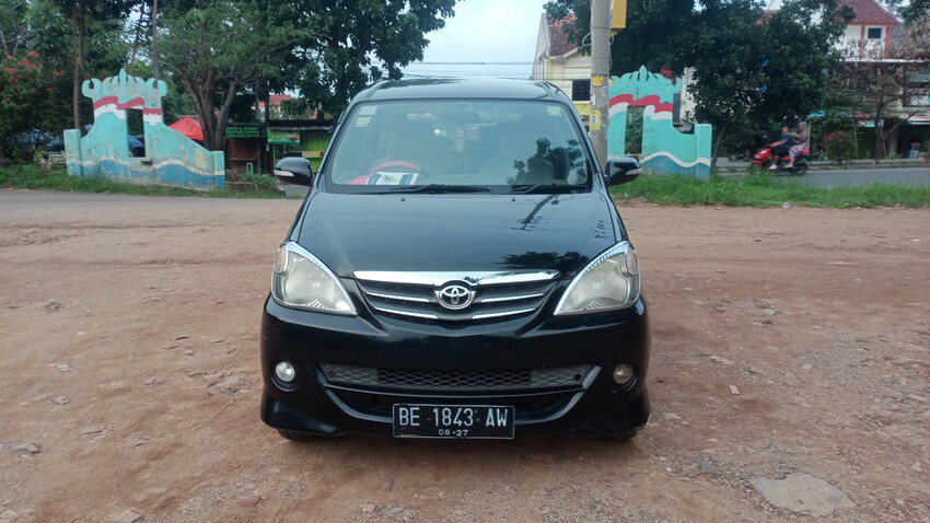 Toyota Avanza 2007 1.5 S Bensin Pribadi