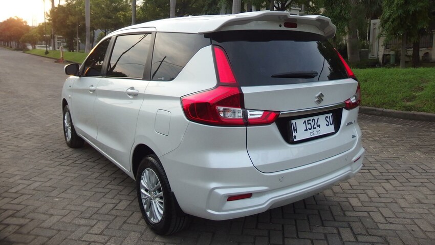 SUZUKI ERTIGA 1.5 GL METIK 2019 BENSIN