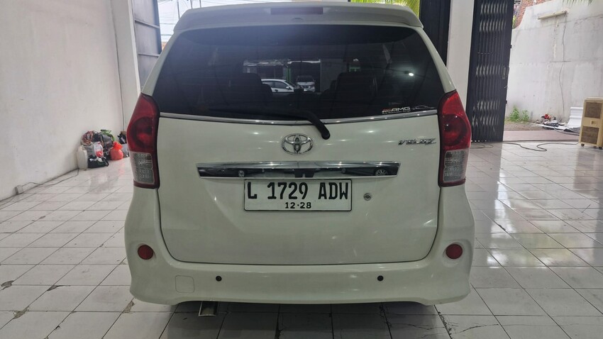 Toyota Avanza 1.5 Veloz Matic 2012 Putih