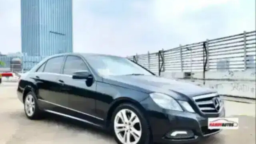 Mercedes Benz E250 CGI Avantgarde Tahun 2010 Matic Hitam